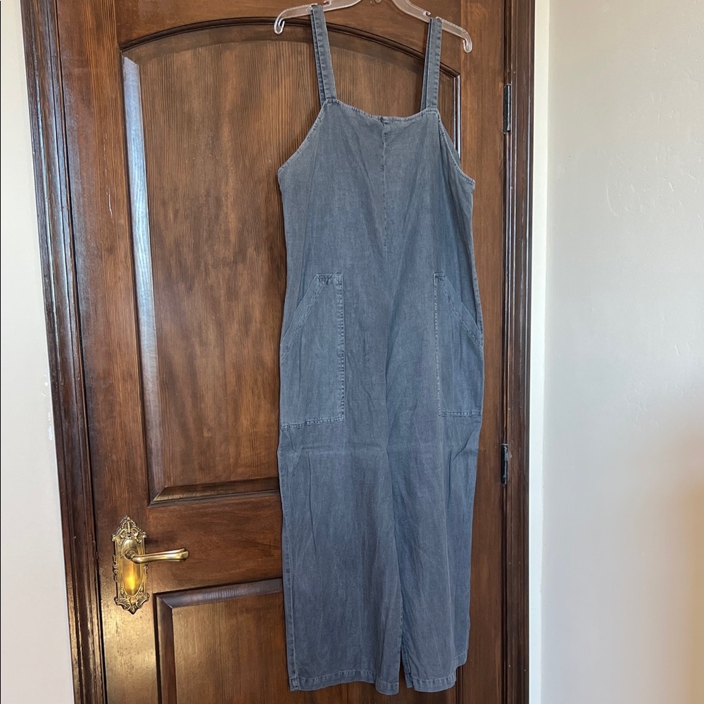 Women's Linen Jumpsuit
